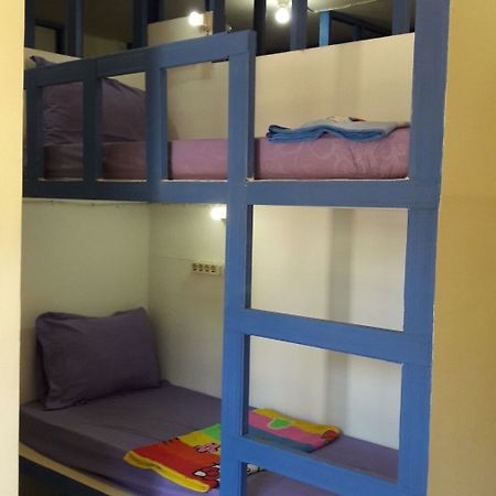 Centro Hostel Labuan Bajo Eksteriør bilde