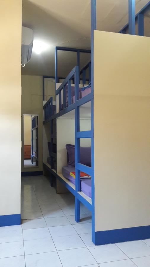 Centro Hostel Labuan Bajo Eksteriør bilde