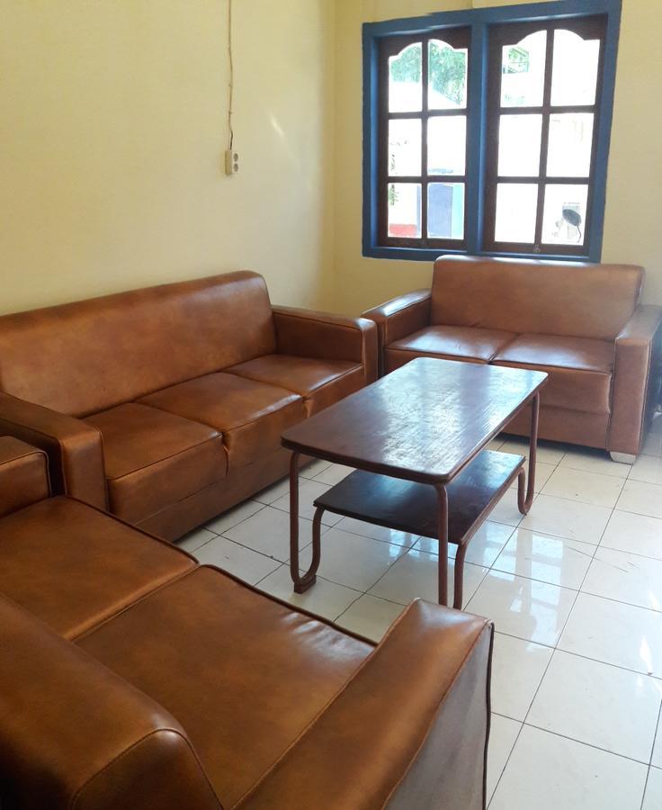 Centro Hostel Labuan Bajo Eksteriør bilde